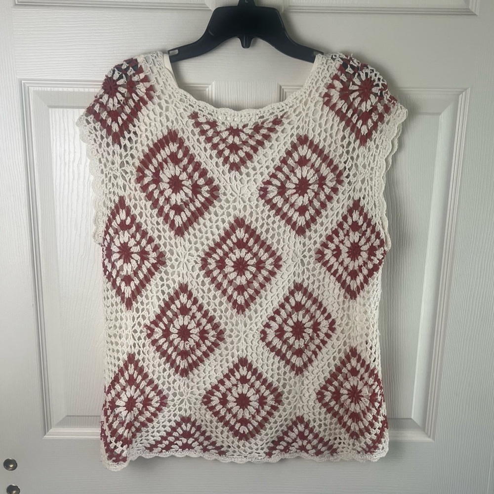 Skye's the Limit Crochet Top (2pc) - Picture 5 of 5
